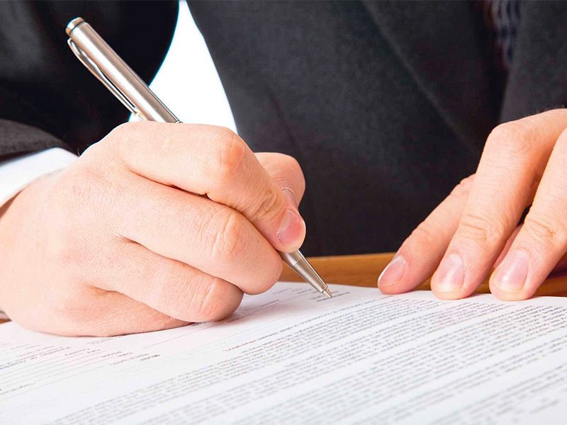 Документы, которые нужны для переоформления квартиры в магазин или офис