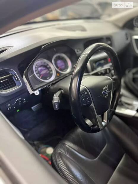 Як можна із сторої Volvo зробити новеньку, або омолодження авто на 8 років