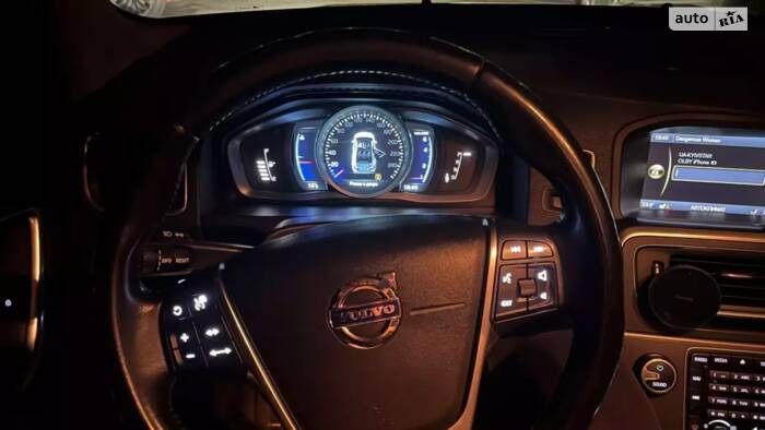 Як можна із сторої Volvo зробити новеньку, або омолодження авто на 8 років