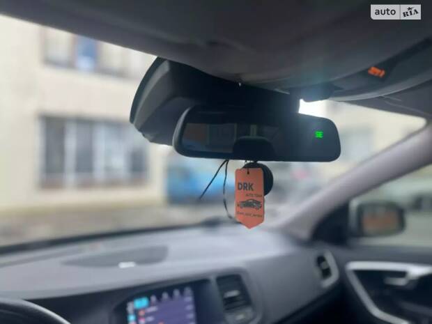 Безрамкове дзеркало заднього виду Volvo S60 P3