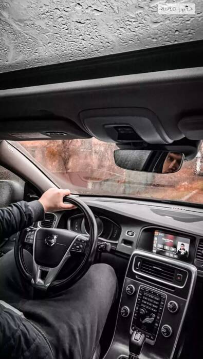 Просто насолоджуюсь володінням авто, фотографії та відгук Volvo S60