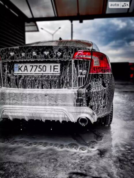 Просто насолоджуюсь володінням авто, фотографії та відгук Volvo S60