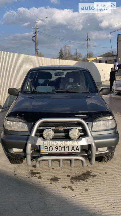 Chevrolet Niva 2004