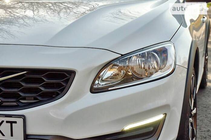 Volvo V60 2016