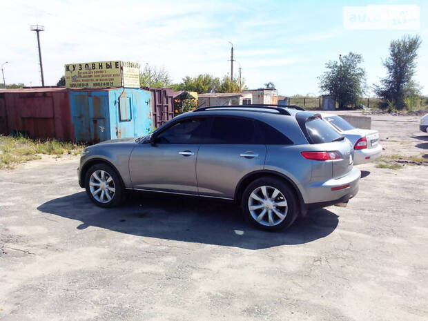 Infiniti FX 35 2005