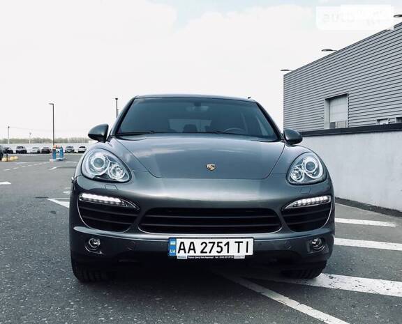 Porsche Cayenne 2010