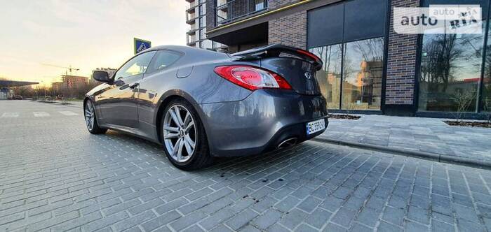 Hyundai Genesis Coupe 2011