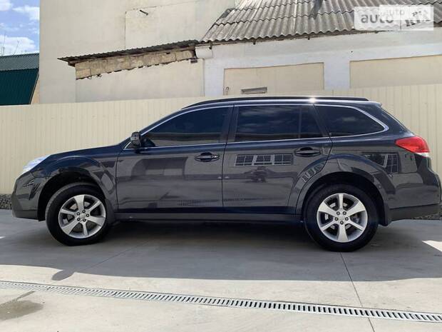 Subaru Outback 2013