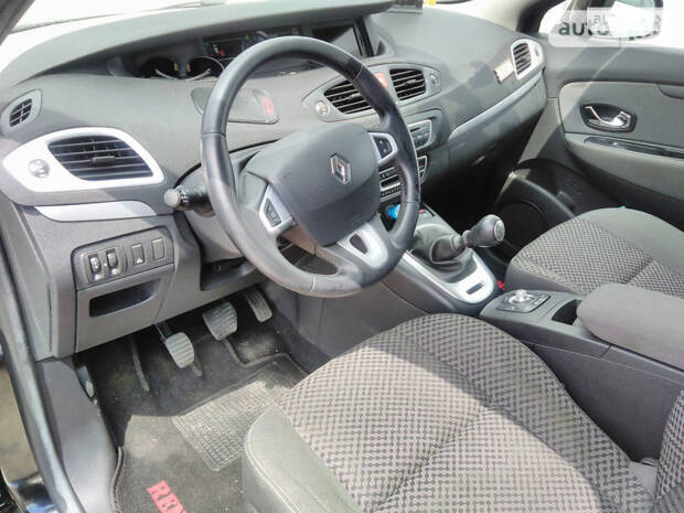 Renault Grand Scenic 2011