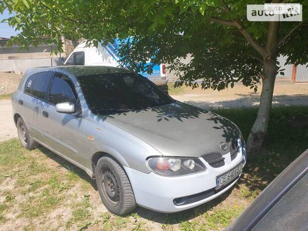 Nissan Almera 2004