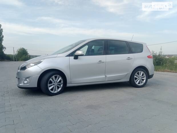 Renault Grand Scenic 2011