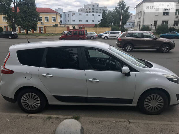 Renault Megane Scenic 2010