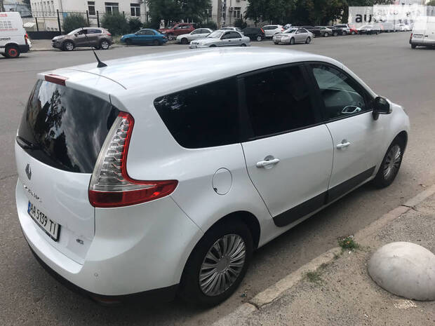 Renault Megane Scenic 2010