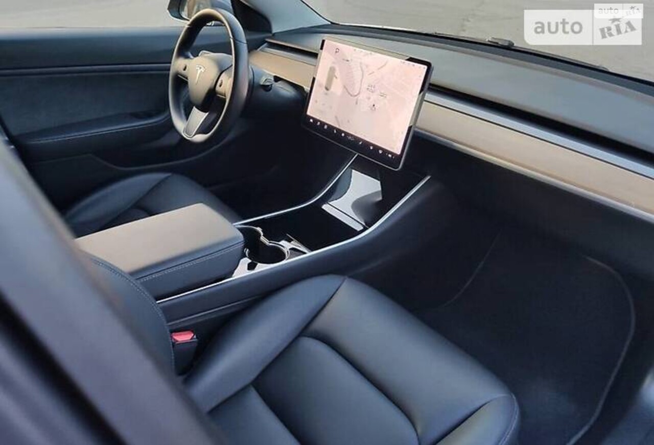 Tesla Model 3 2018