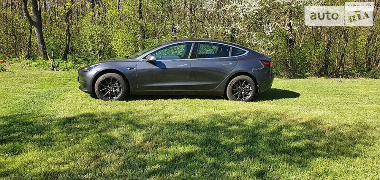Tesla Model 3 2018