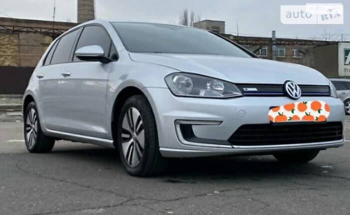 Volkswagen e-Golf 2016