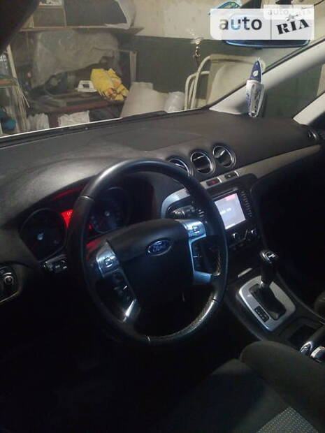 Ford S-Max 2012