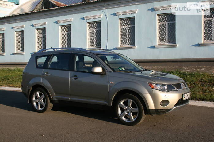 Mitsubishi Outlander XL 2008