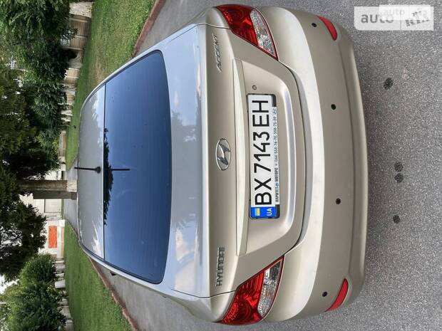 Hyundai Accent 2011