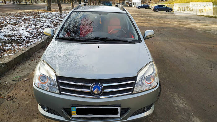 Geely MK Cross 2013
