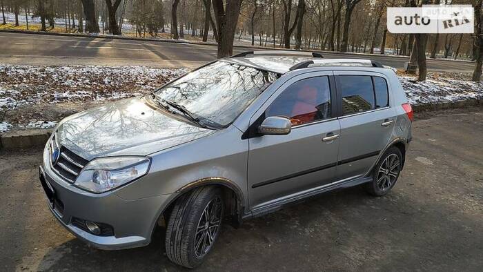 Geely MK Cross 2013
