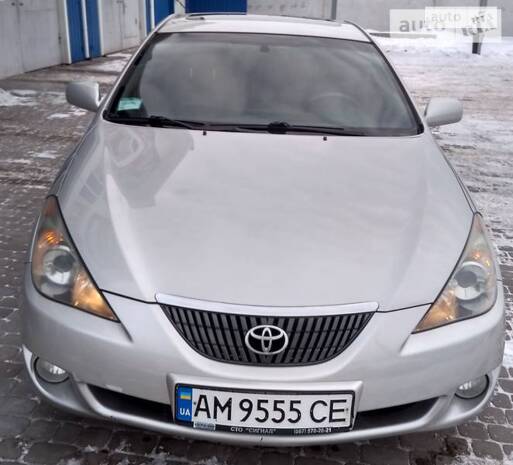 Toyota Camry Solara 2004