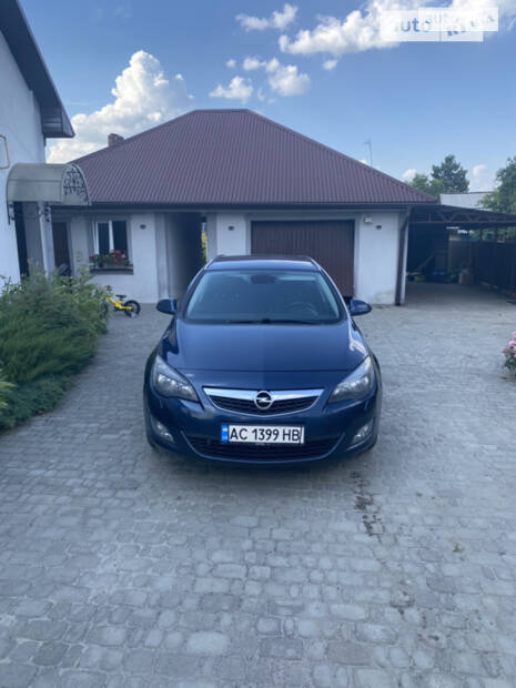 Opel Astra 2010