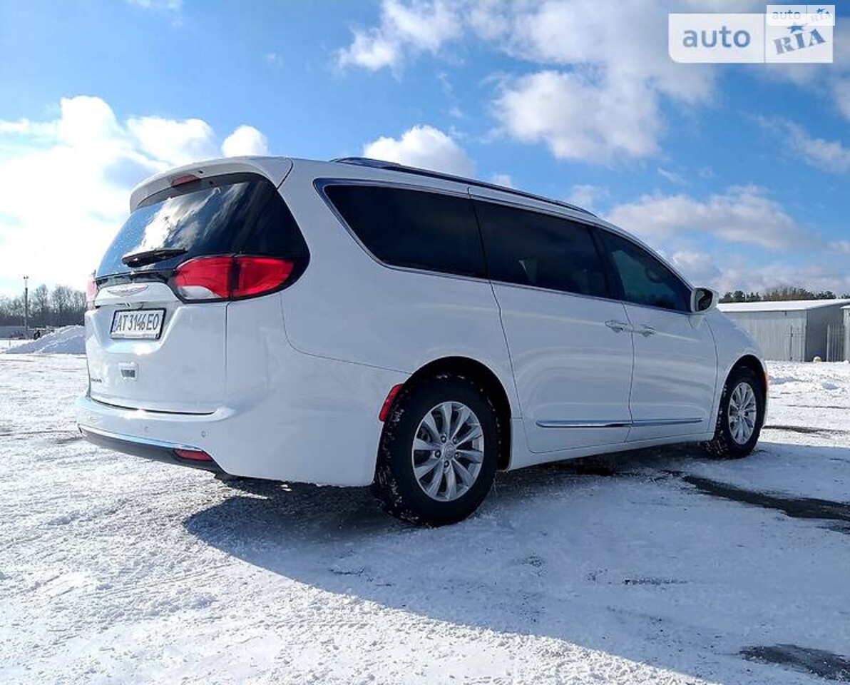 Chrysler Pacifica 2018