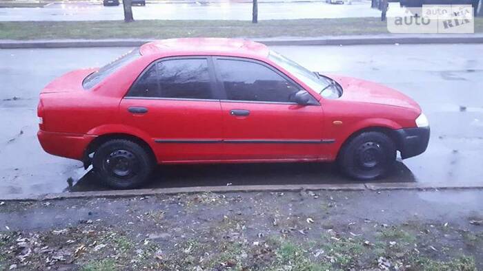 Mazda 323 1999