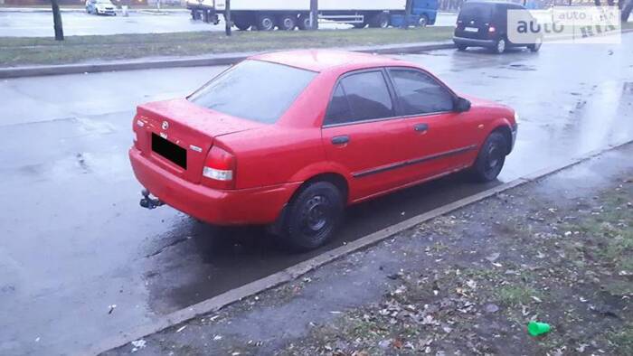 Mazda 323 1999