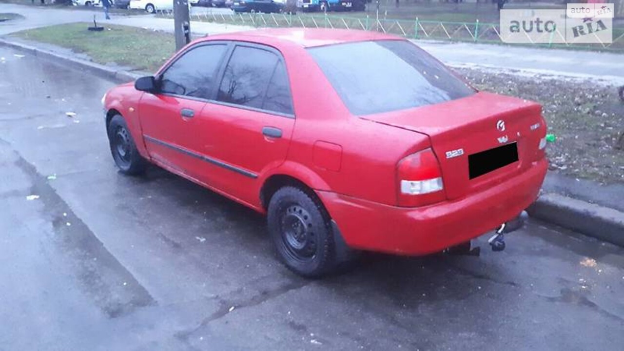 Mazda 323 1999