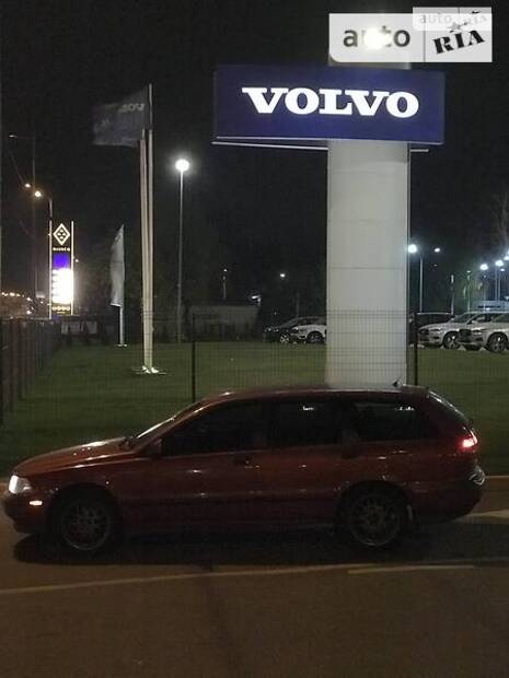 Volvo V40 1998