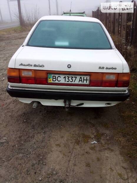 Audi 200 1986