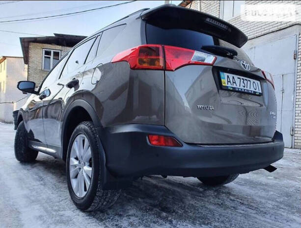 Toyota RAV4 2013