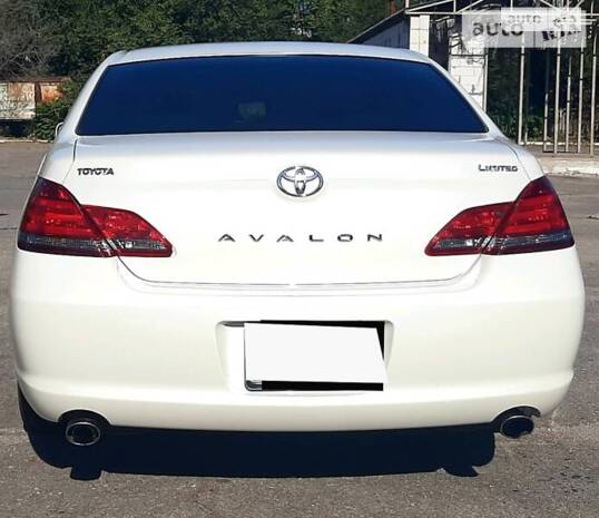 Toyota Avalon 2008