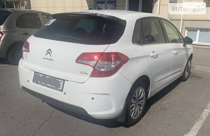 Citroen C4 2011