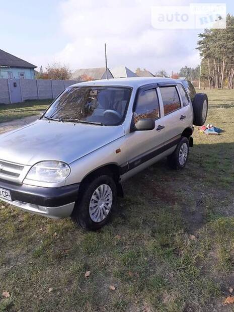 Chevrolet Niva 2005