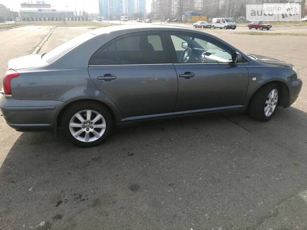 Toyota Avensis 2005