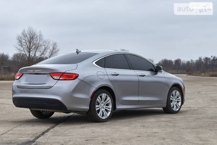 Chrysler 200 2016