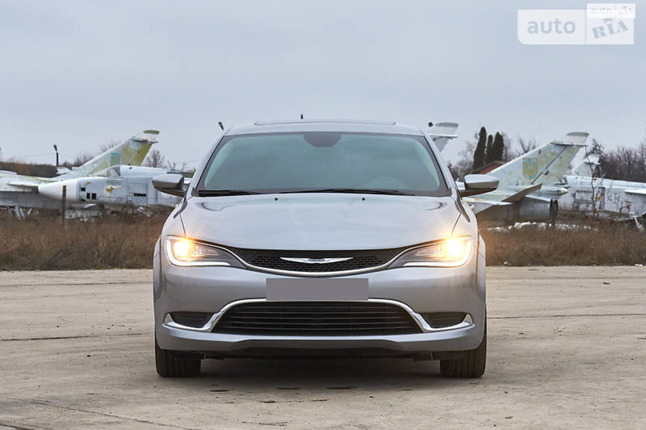 Chrysler 200 2016