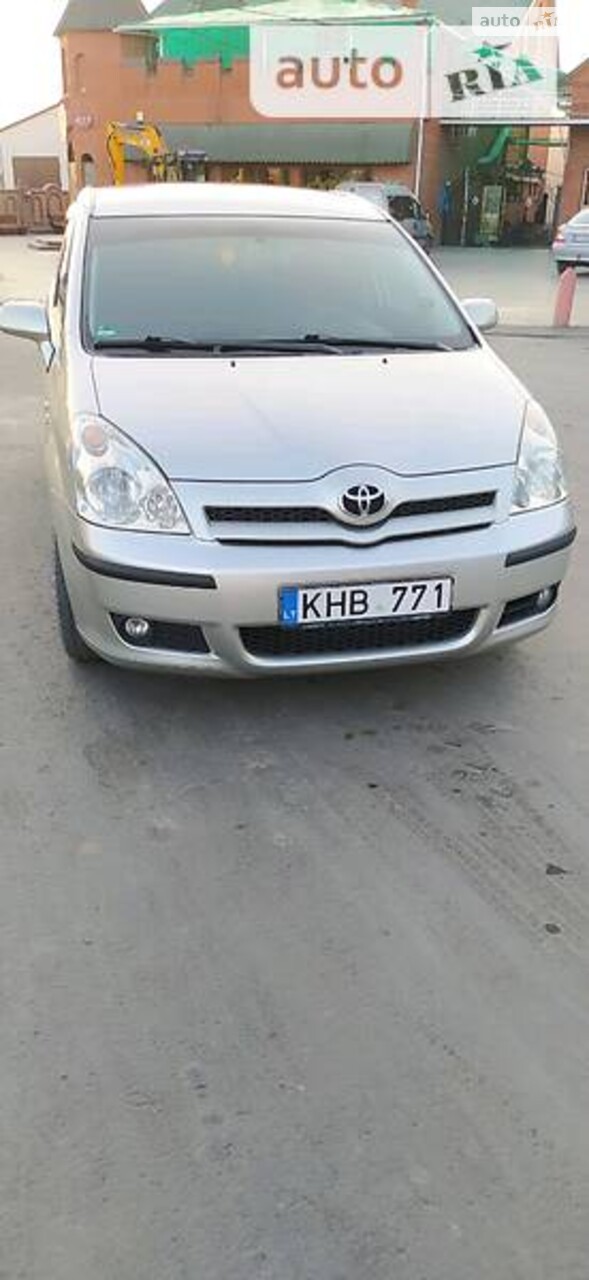 Toyota Corolla Verso 2005