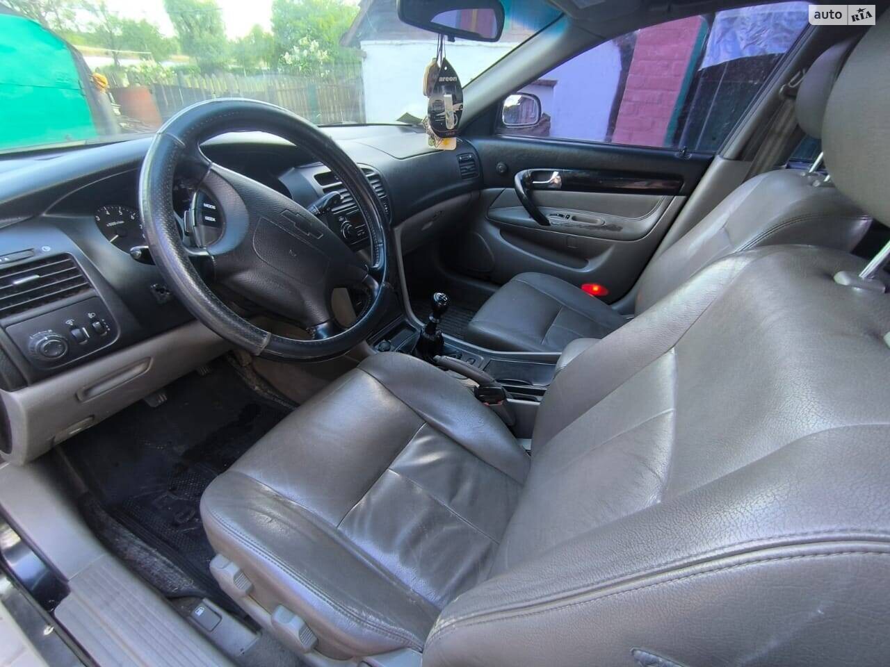 Chevrolet Evanda 2004