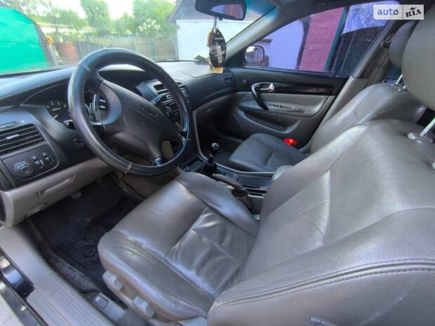 Chevrolet Evanda 2004