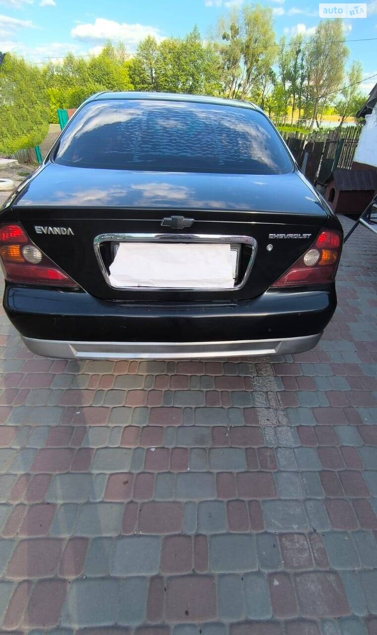 Chevrolet Evanda 2004