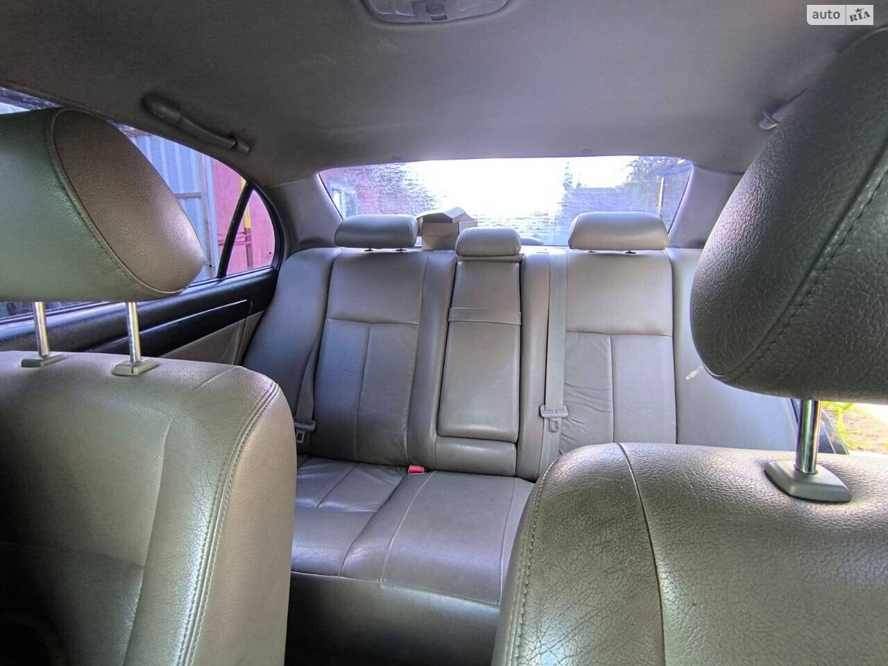 Chevrolet Evanda 2004