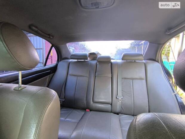 Chevrolet Evanda 2004