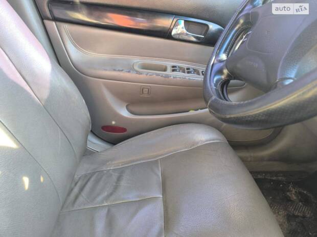 Chevrolet Evanda 2004