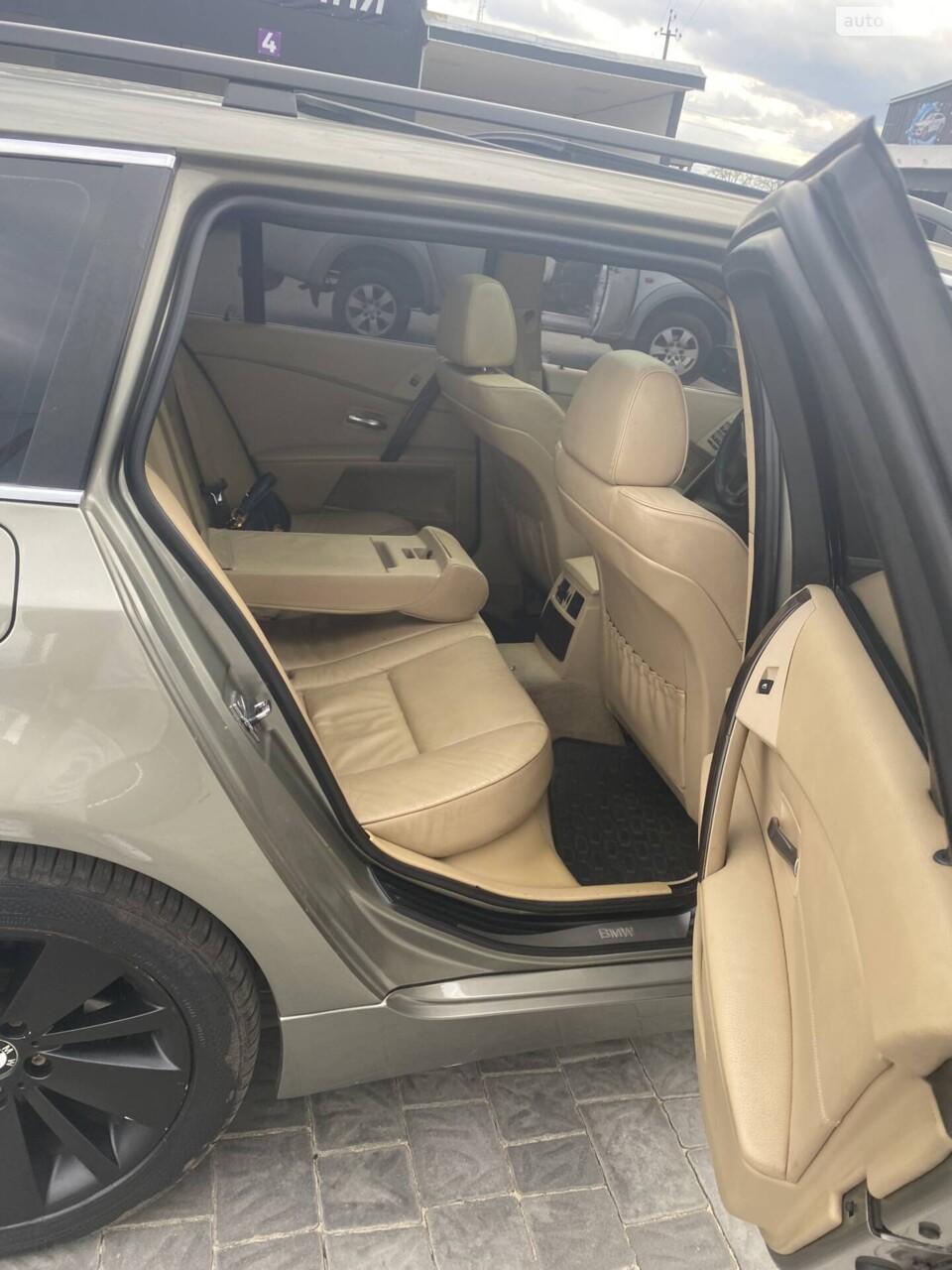 BMW 5 Series 'Бумка'