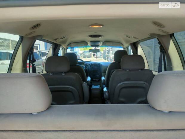 Dodge Caravan 2003