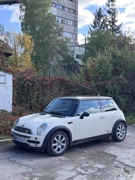 MINI Hatch 'Мінік'